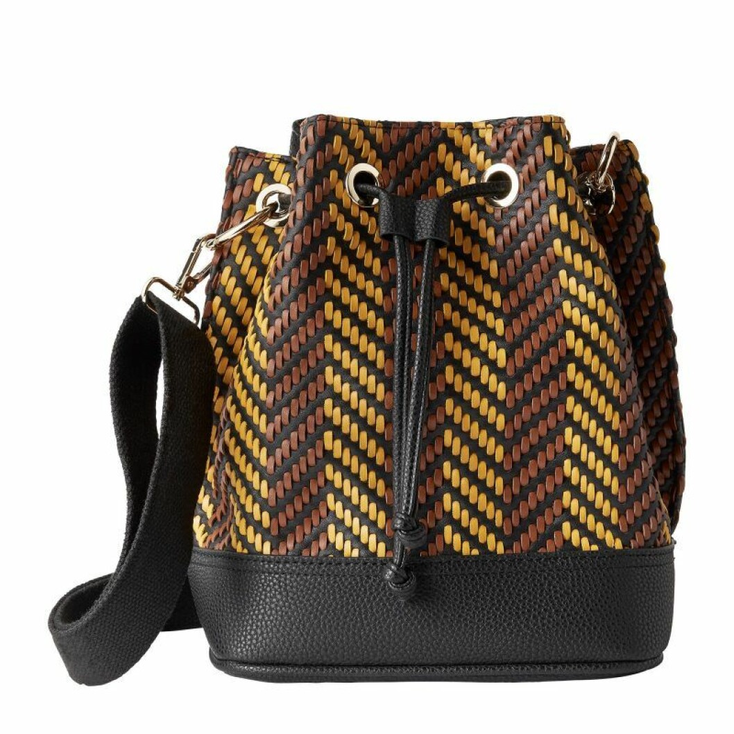 Bucket bag från Carin Wester till sommaren 2020