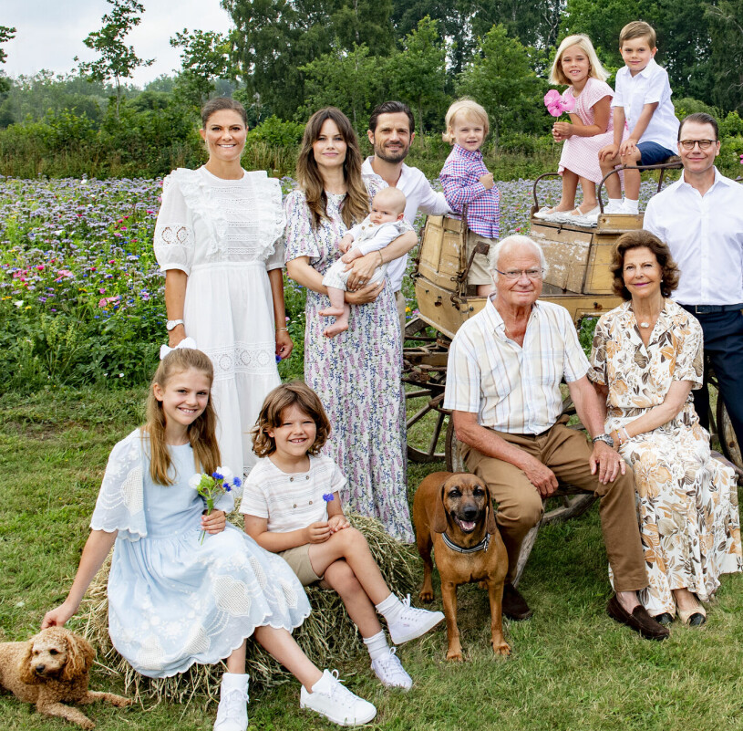 Estelle och Leonore på Öland i somras. Prinsessan Estelle Prinsessan Leonore Kungafamiljen Solliden Öland 2021