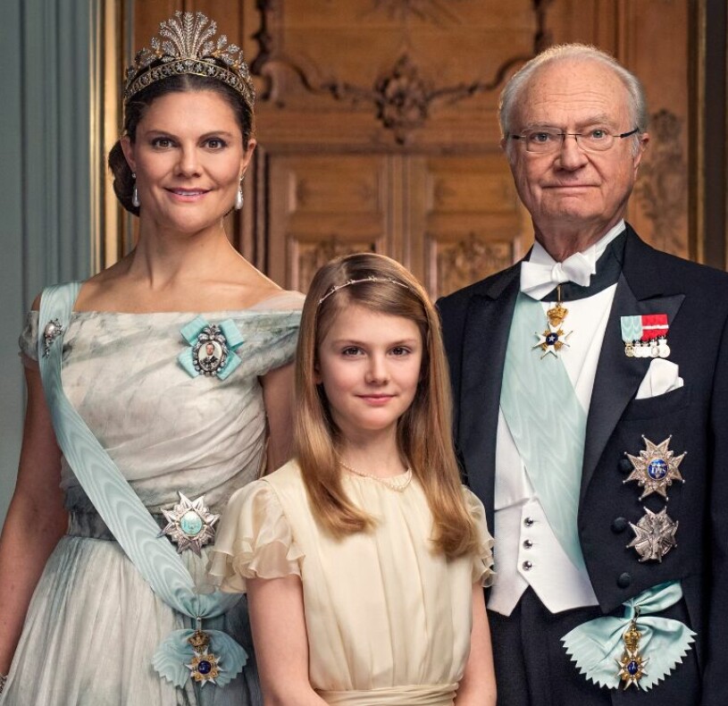 Kungen, tronföljaren Victoria och barnbarnet Estelle. Kungen, kronprinsessan Victoria och prinsessan Estelle