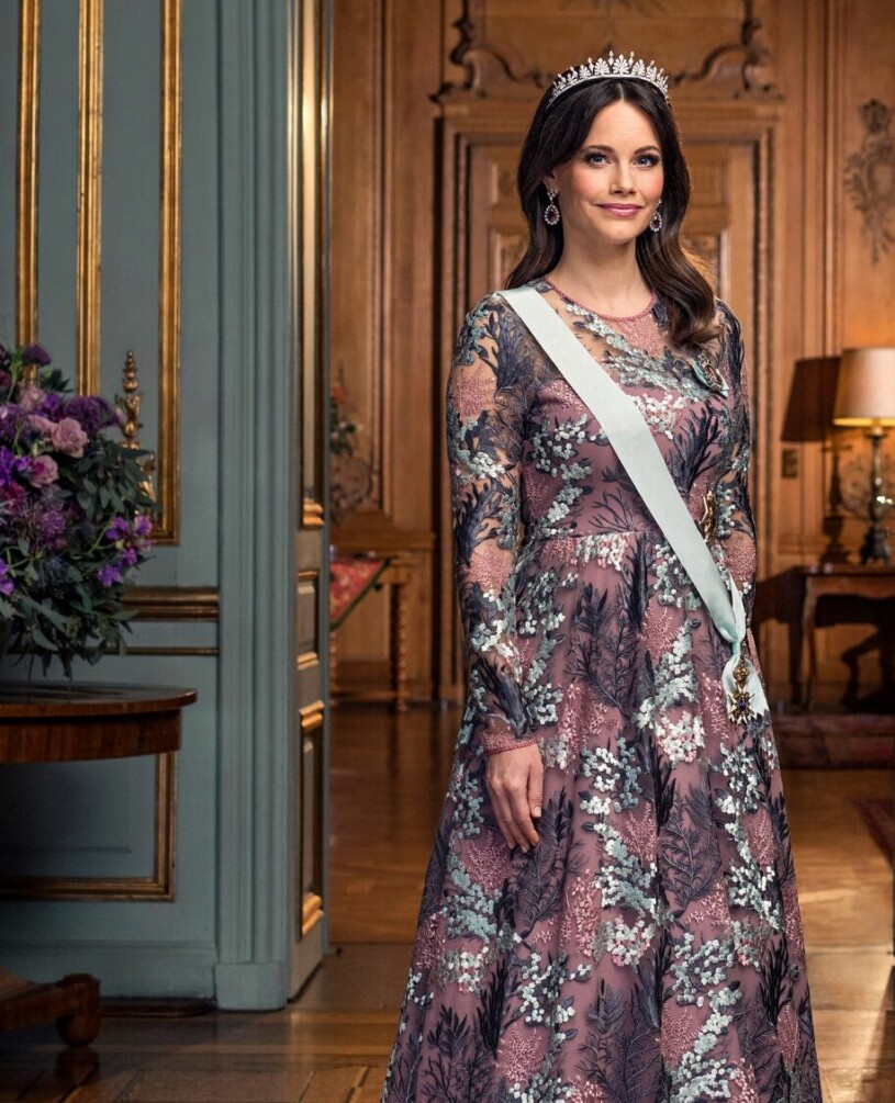 H.K.H. Prinsessan Sofia. Prinsessan Sofia i aftonklänning och tiara