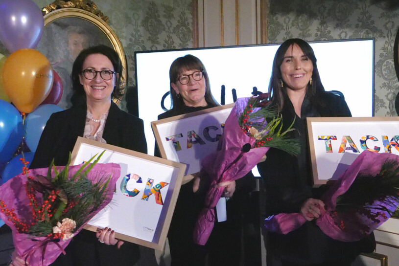 Vinnaren Viveka Jonsson med finalisterna Hanna Nyroos och Åsa Wendel. Childhoodpriset 2021 Viveka Jonsson Hanna Nyroos Åsa Wendel