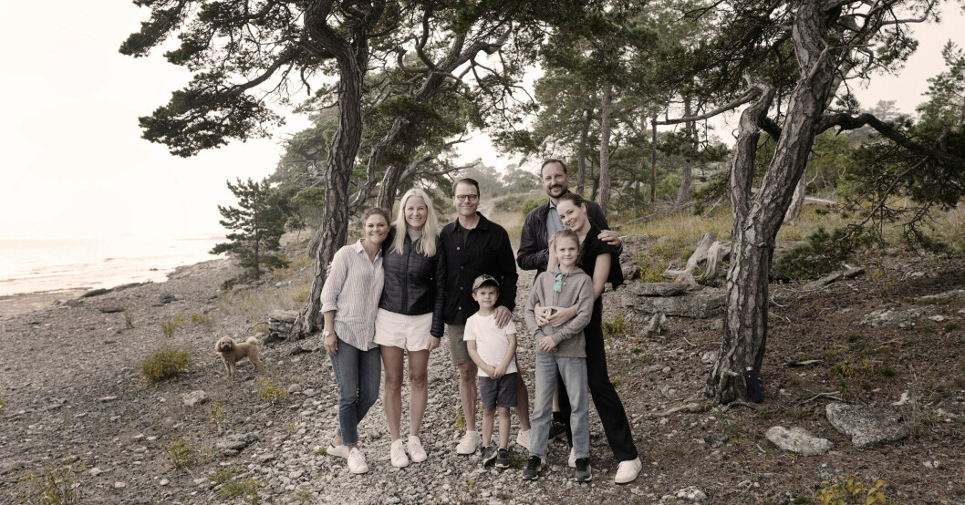 Den norska och svenska kungafamiljen står varandra oerhört nära, även privat. Kronprinsessan Victoria och prins Daniel med barnen Estelle och Oscar, och den norska kronprinsfamiljen kronprinsessan Mette-Marit, kronprins Haakon och prinsessan Ingrid Alexandra