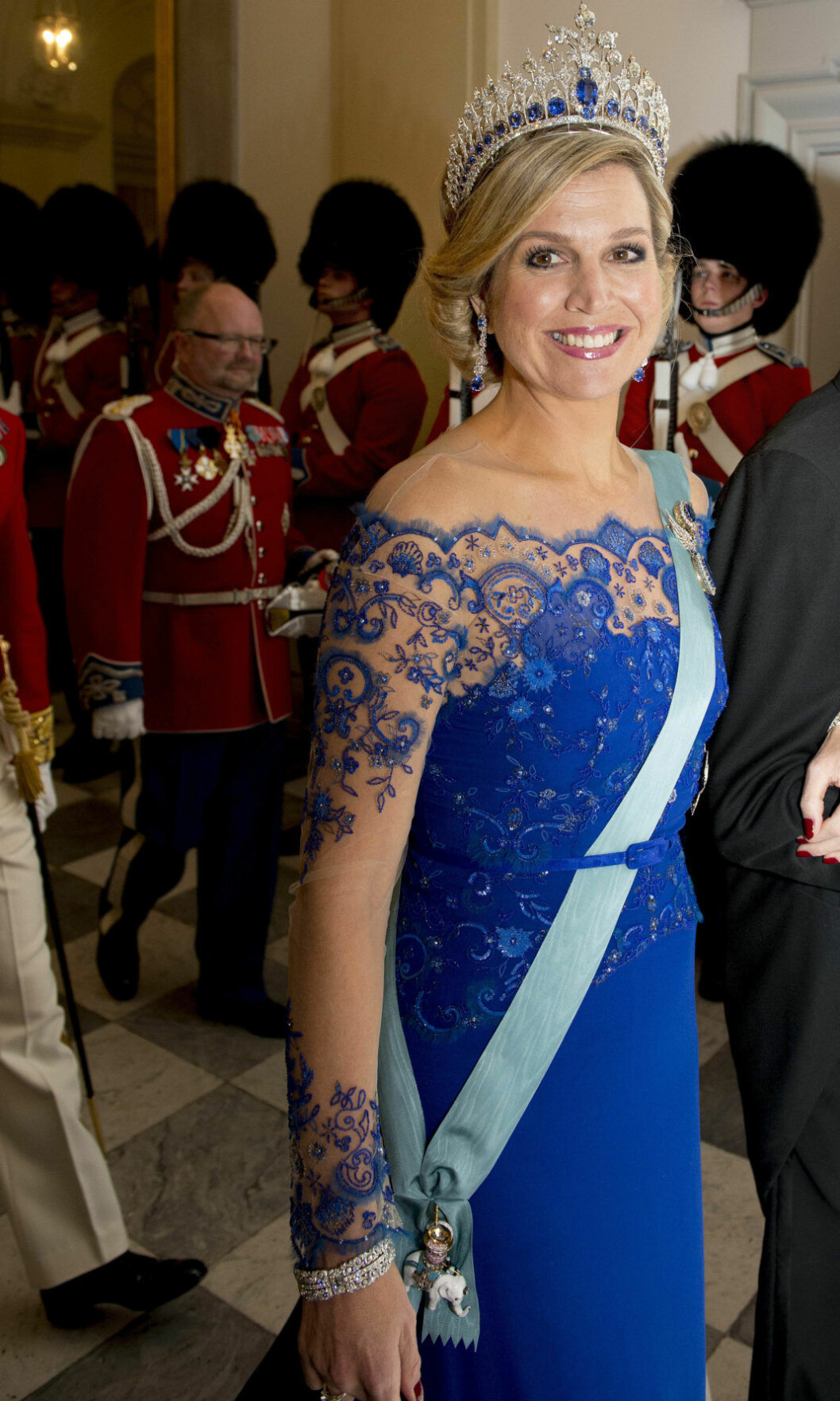 Vilken tiara, wow!
