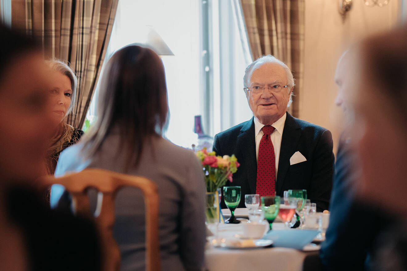 Kungen vid lunchen i residenset under sitt jubileumsbesök i Jönköping 2023