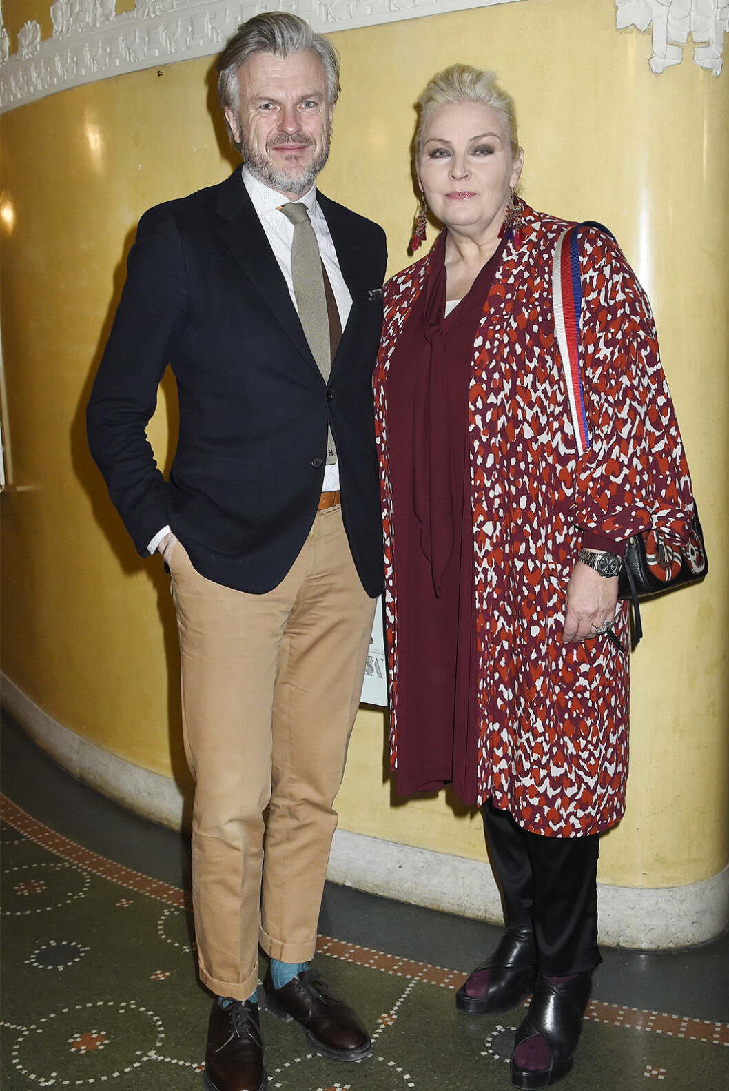 Micael Bindefeld välkomnar prinsessan Christina och Tord Magnuson.<p></p><p></p><p> <img class="size-medium wp-image-193470" src="https://files.svenskdam.se/uploads/2018/02/33.377_301880_5FE8CA6AB6-700x1047.jpg" alt width="700" height="1047" srcset="https://files.svenskdam.se/uploads/2018/02/33.377_301880_5FE8CA6AB6-700x1047.jpg 700w, https://files.svenskdam.se/uploads/2018/02/33.377_301880_5FE8CA6AB6-200x299.jpg 200w, https://files.svenskdam.se/uploads/2018/02/33.377_301880_5FE8CA6AB6.jpg 1070w" sizes="(max-width: 700px) 100vw, 700px"> Populära programledaren, och författaren, Malou von Sivers.</p><p></p><p></p><p> <img class="size-medium wp-image-193471" src="https://files.svenskdam.se/uploads/2018/02/33.377_301891_5FE8CAD698-700x1047.jpg" alt width="700" height="1047" srcset="https://files.svenskdam.se/uploads/2018/02/33.377_301891_5FE8CAD698-700x1047.jpg 700w, https://files.svenskdam.se/uploads/2018/02/33.377_301891_5FE8CAD698-200x299.jpg 200w, https://files.svenskdam.se/uploads/2018/02/33.377_301891_5FE8CAD698.jpg 1070w" sizes="(max-width: 700px) 100vw, 700px"> Anna Asp sällskapade med Jonas Gardell.</p><p></p><p></p><p> <img class="size-medium wp-image-193469" src="https://files.svenskdam.se/uploads/2018/02/33.377_301858_15858323BF-700x1047.jpg" alt width="700" height="1047" srcset="https://files.svenskdam.se/uploads/2018/02/33.377_301858_15858323BF-700x1047.jpg 700w, https://files.svenskdam.se/uploads/2018/02/33.377_301858_15858323BF-200x299.jpg 200w, https://files.svenskdam.se/uploads/2018/02/33.377_301858_15858323BF.jpg 1070w" sizes="(max-width: 700px) 100vw, 700px"> Prinsessan Christina i glatt samspråk med Raoul Wallenbergs halv syster Nina Lagergren.</p><p></p><p></p><p> <img class="size-medium wp-image-193472" src="https://files.svenskdam.se/uploads/2018/02/33.377_301894_5FE8CA9E15-700x1047.jpg" alt width="700" height="1047" srcset="https://files.svenskdam.se/uploads/2018/02/33.377_301894_5FE8CA9E15-700x1047.jpg 700w, https://files.svenskdam.se/uploads/2018/02/33.377_301894_5FE8CA9E15-200x299.jpg 200w, https://files.svenskdam.se/uploads/2018/02/33.377_301894_5FE8CA9E15.jpg 1070w" sizes="(max-width: 700px) 100vw, 700px"> Alltid lika stiliga Eva Swartz Grimaldi!<br><img class="size-medium wp-image-193473" src="https://files.svenskdam.se/uploads/2018/02/33.377_301897_5FE8CA1544-700x1047.jpg" alt width="700" height="1047" srcset="https://files.svenskdam.se/uploads/2018/02/33.377_301897_5FE8CA1544-700x1047.jpg 700w, https://files.svenskdam.se/uploads/2018/02/33.377_301897_5FE8CA1544-200x299.jpg 200w, https://files.svenskdam.se/uploads/2018/02/33.377_301897_5FE8CA1544.jpg 1070w" sizes="(max-width: 700px) 100vw, 700px">Makarna Michael och Lena Treschow Torell på plats.</p><p></p><p></p><p> <img class="size-medium wp-image-193474" src="https://files.svenskdam.se/uploads/2018/02/33.377_301903_5FE8CA3426-700x1047.jpg" alt width="700" height="1047" srcset="https://files.svenskdam.se/uploads/2018/02/33.377_301903_5FE8CA3426-700x1047.jpg 700w, https://files.svenskdam.se/uploads/2018/02/33.377_301903_5FE8CA3426-200x299.jpg 200w, https://files.svenskdam.se/uploads/2018/02/33.377_301903_5FE8CA3426.jpg 1070w" sizes="(max-width: 700px) 100vw, 700px"> Annie Lööf var på plats.</p><p></p><p></p><p> <img class="size-medium wp-image-193476" src="https://files.svenskdam.se/uploads/2018/02/33.377_301914_5FE8CA4144-700x1047.jpg" alt width="700" height="1047" srcset="https://files.svenskdam.se/uploads/2018/02/33.377_301914_5FE8CA4144-700x1047.jpg 700w, https://files.svenskdam.se/uploads/2018/02/33.377_301914_5FE8CA4144-200x299.jpg 200w, https://files.svenskdam.se/uploads/2018/02/33.377_301914_5FE8CA4144.jpg 1070w" sizes="(max-width: 700px) 100vw, 700px"> Helene Hellmark Knutsson, minister för högre utbildning och forskning.</p><p></p><p></p><p> <img class="size-medium wp-image-193477" src="https://files.svenskdam.se/uploads/2018/02/33.377_301916_5FE8CA74DC-700x1047.jpg" alt width="700" height="1047" srcset="https://files.svenskdam.se/uploads/2018/02/33.377_301916_5FE8CA74DC-700x1047.jpg 700w, https://files.svenskdam.se/uploads/2018/02/33.377_301916_5FE8CA74DC-200x299.jpg 200w, https://files.svenskdam.se/uploads/2018/02/33.377_301916_5FE8CA74DC.jpg 1070w" sizes="(max-width: 700px) 100vw, 700px"> Förra årets stipendiat, tonsättaren Jacob Mühlrad, med Cilla Benkö.<img class="size-medium wp-image-193479" src="https://files.svenskdam.se/uploads/2018/02/33.377_301922_5FE8CA3A24-700x1047.jpg" alt width="700" height="1047" srcset="https://files.svenskdam.se/uploads/2018/02/33.377_301922_5FE8CA3A24-700x1047.jpg 700w, https://files.svenskdam.se/uploads/2018/02/33.377_301922_5FE8CA3A24-200x299.jpg 200w, https://files.svenskdam.se/uploads/2018/02/33.377_301922_5FE8CA3A24.jpg 1070w" sizes="(max-width: 700px) 100vw, 700px"> Arkitekten Thomas Sandell och designern Anna Holtblad.</p>
