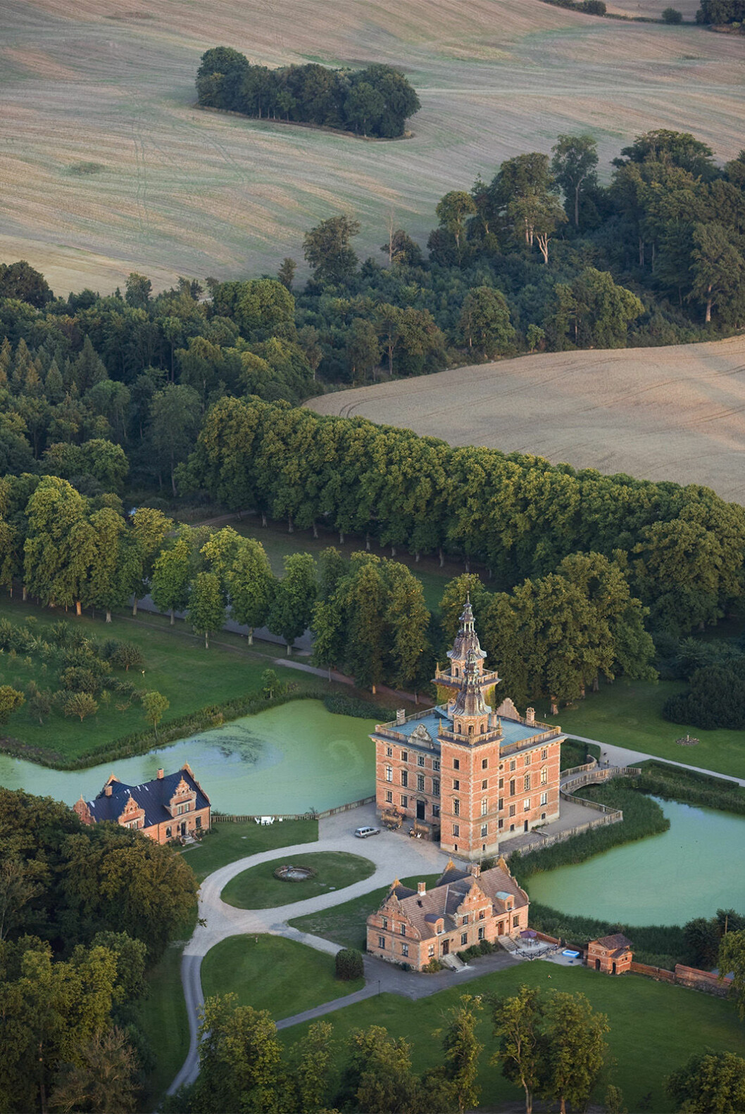 Flygbild, Marsvinsholms slott. Ystad, Skåne, Sverige.