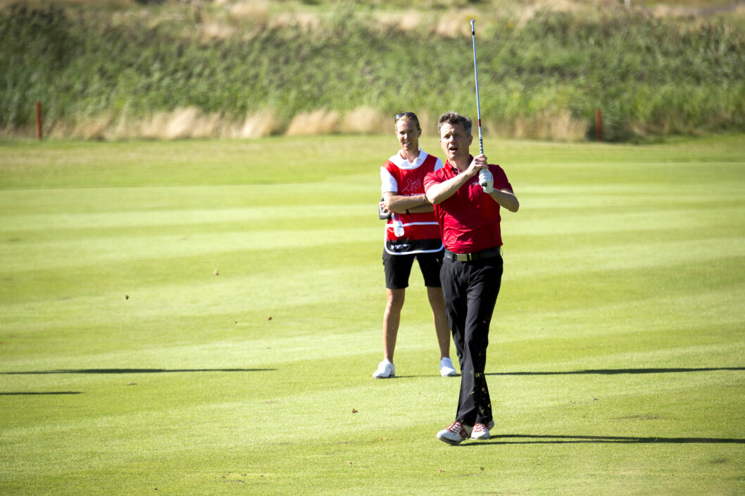 Kronprins Frederik på Made in Denmark turneringen förra året.<p></p><p></p><p></p> Premium Crown Prince Frederik attending as a Patron in Made in Denmark Pro-Am at Himmerland Golf and Spa Resort, Farsoe, August 19, 2015. Code: 07712JSU Photo: Jesper Sunesen/IBL Denmark IBL