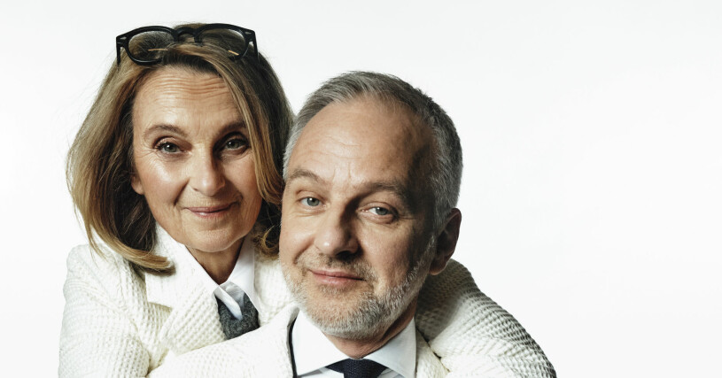 Suzanne Reuter och Björn Kjellman spelar Ica-Stina och Ica-Stig, syskonparet som äger Ica-butiken tillsammans! suzanne reuter björn kjellman Ica-stig Ica-Stina