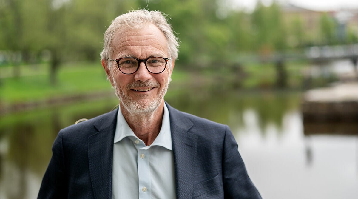 Harald Treutiger försvann helt - dyker plötsligt upp i Melodifestivalen