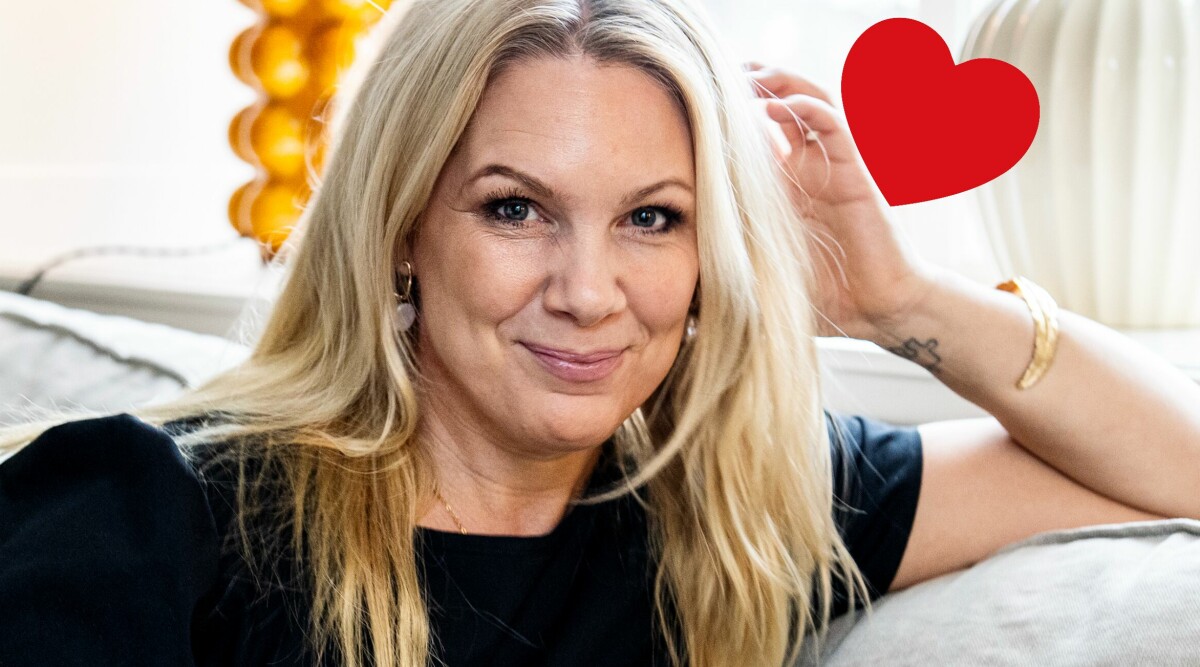 Lyckliga beskedet: Här visar Anna Brolin upp relationen – med kollegan