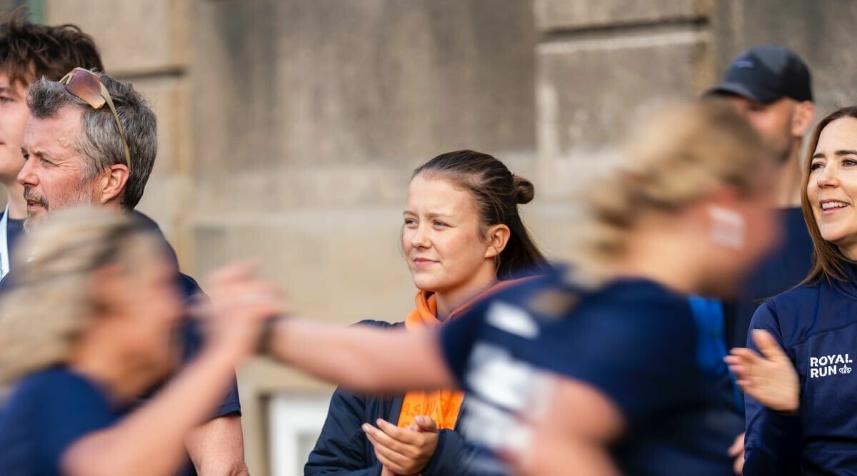 Snuskiga orden på danska prinsessans tröja väcker ilska: "Om det var min dotter..."