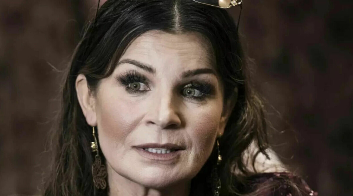 Carola bekräftar – romansen med kollegan över: "Han tappade hakan"