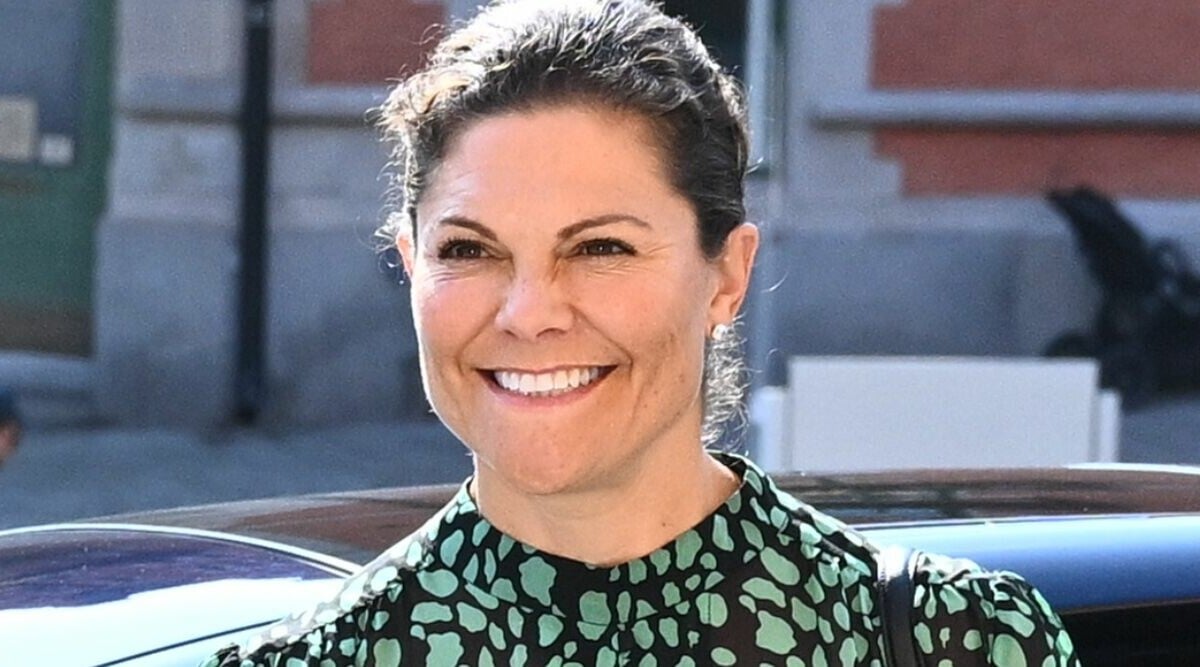 Här dyker kronprinsessan Victoria upp i ny frisyr – se unika bilden