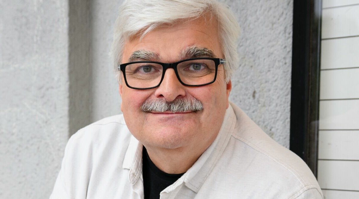 Bekräftar relationen till Håkan Juholt – efter bilderna i SVT: ”Älskar”