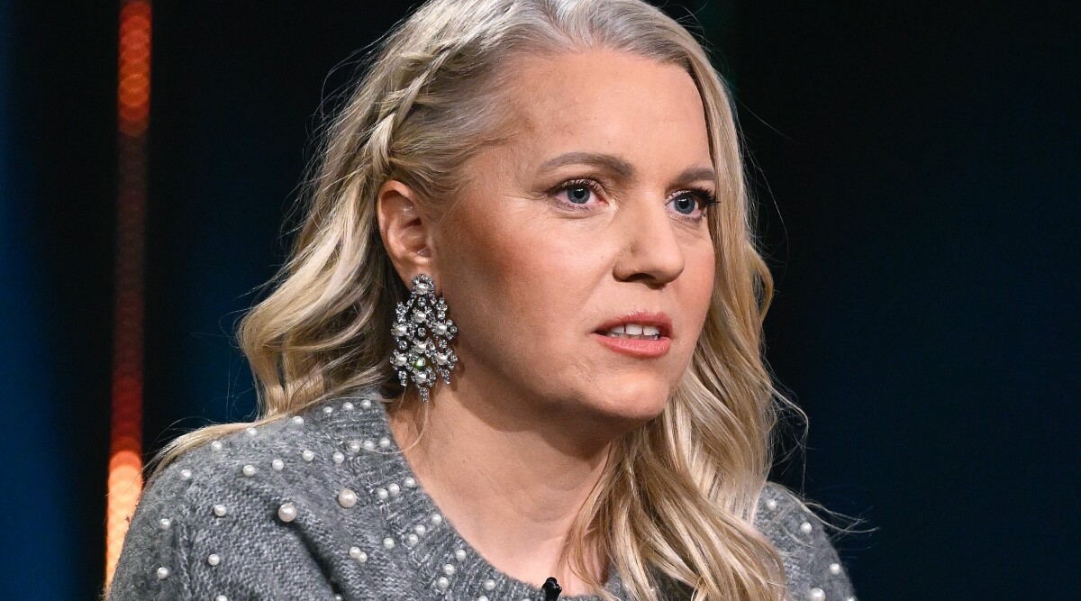 Plagget som Carina Bergfeldt stoppades från att bära i SVT: "Blir obekväm"