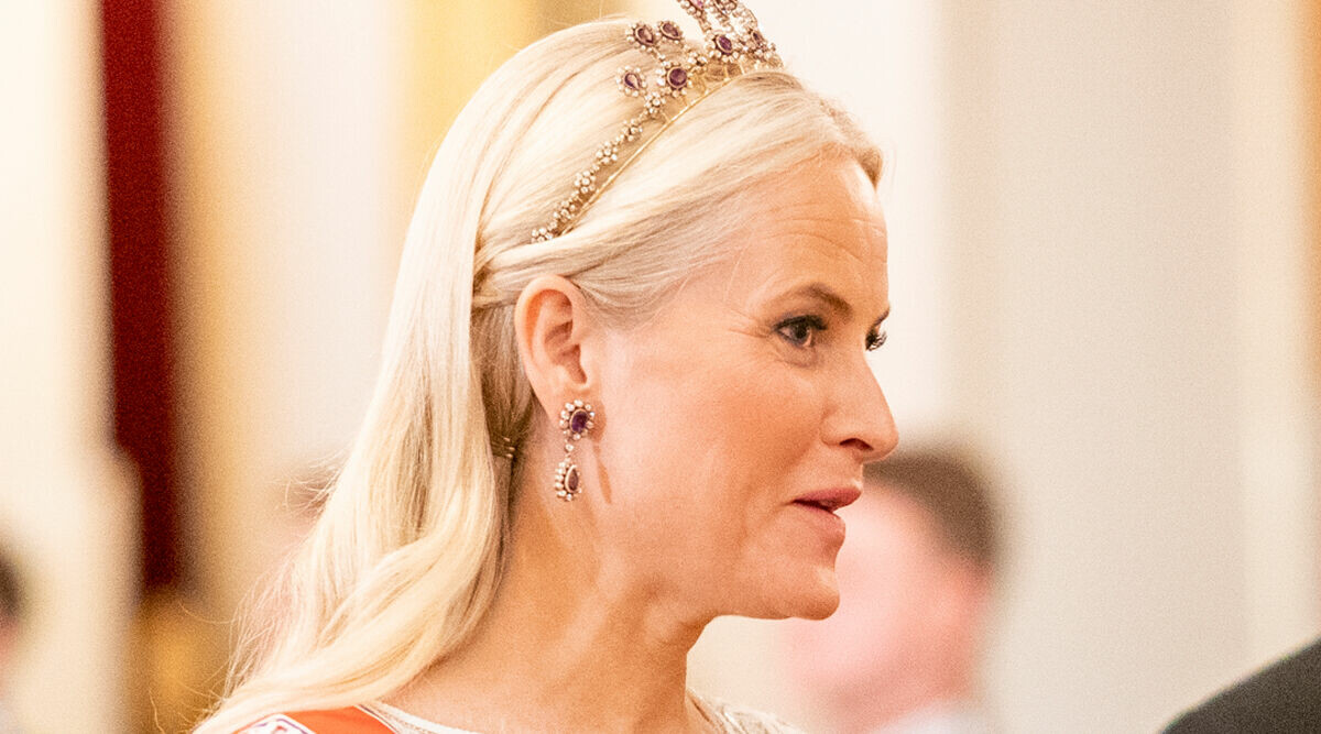 Kronprinsessan Mette-Marit stoppad av sin sjukdom