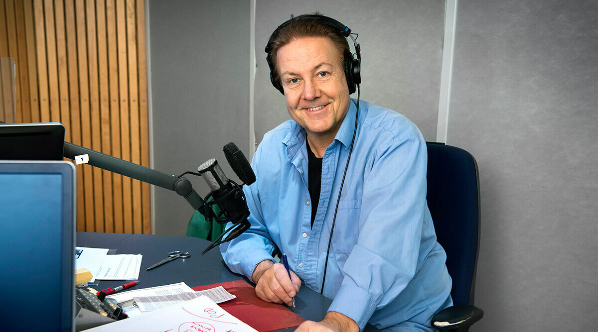 Melodikryssets Anders Eldeman tvingad till sjukhus – efter sista radiosändningen