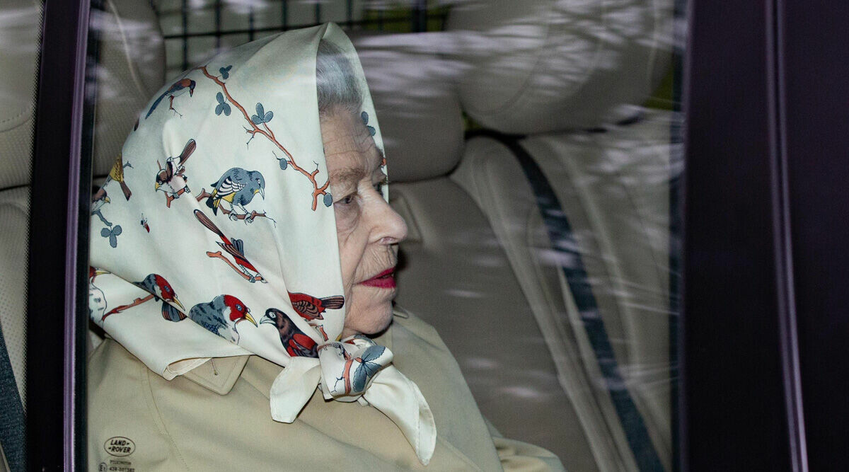 Oroande beskedet: Drottning Elizabeth tvingas bort – har aldrig hänt förut