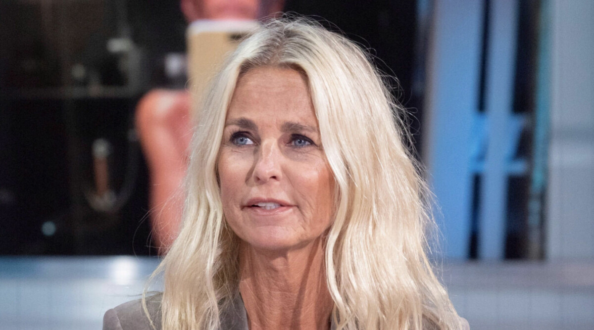 Ulrika Jonssons skräck - vågar inte se sig själv i spegeln längre