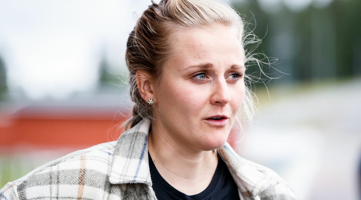 Stina Nilssons hemliga pojkvän – här dyker han upp utklädd