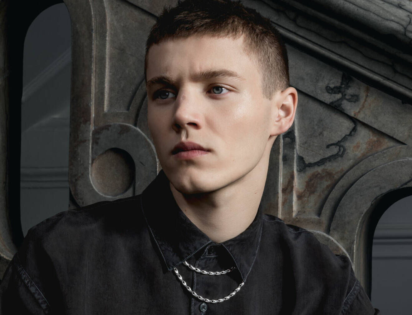 Prins Felix som modell för Georg Jensens smyckekollektion Reflect