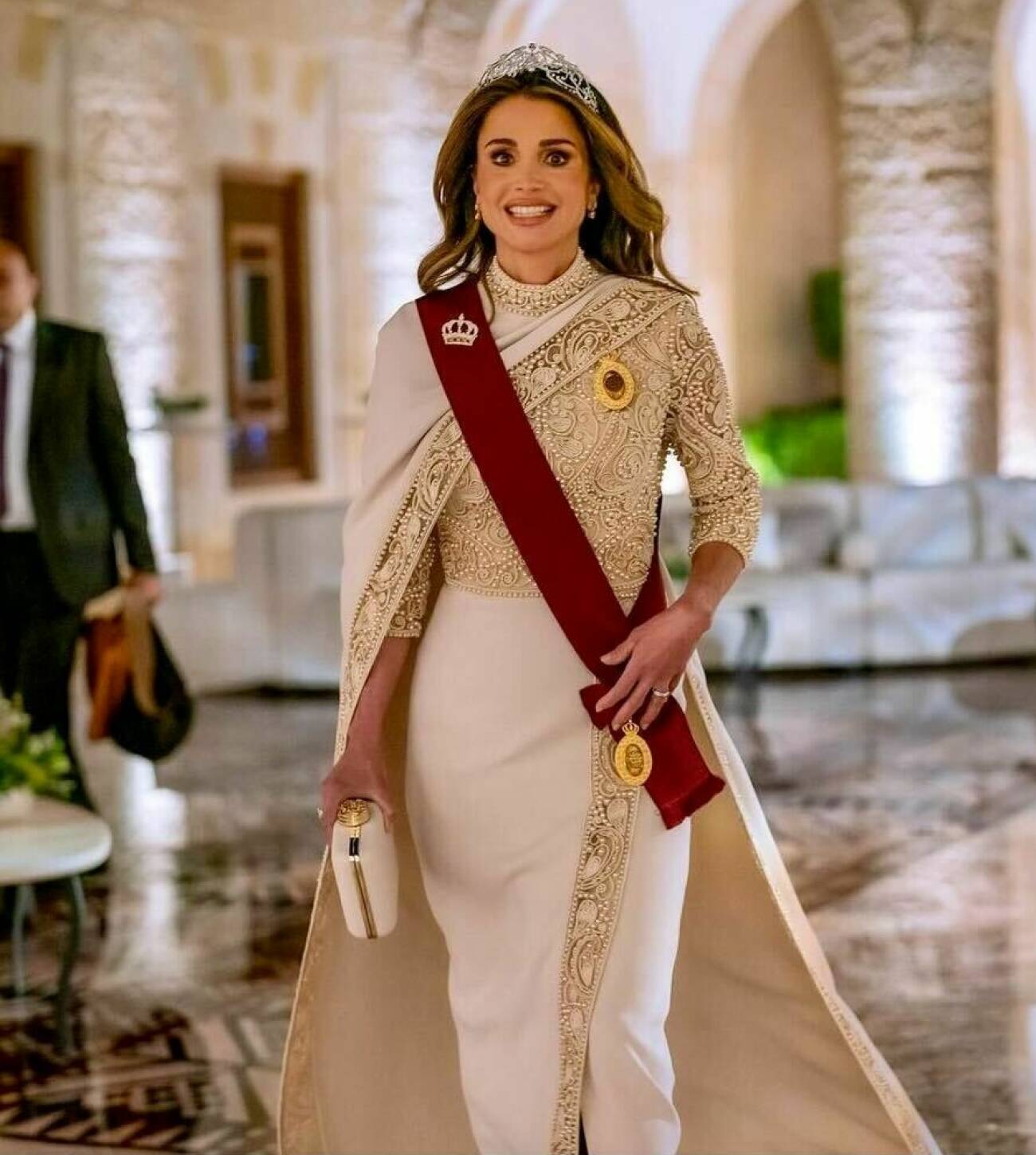 Kungligt bröllop i Jordanien 2023: Brudgummens mor drottning Rania