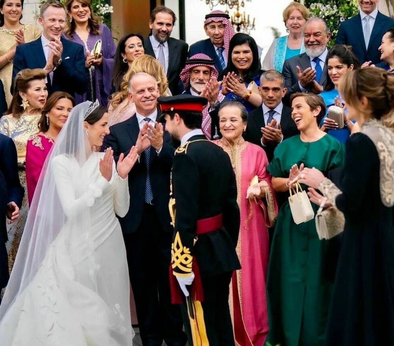 Gäster vid kronprins Husseins bröllop med prinsessan Rajwa