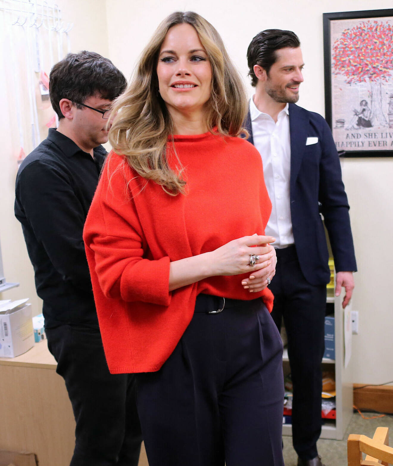 Prinsessan Sofia i rött vid besök på Windward School på Manhattan i New York