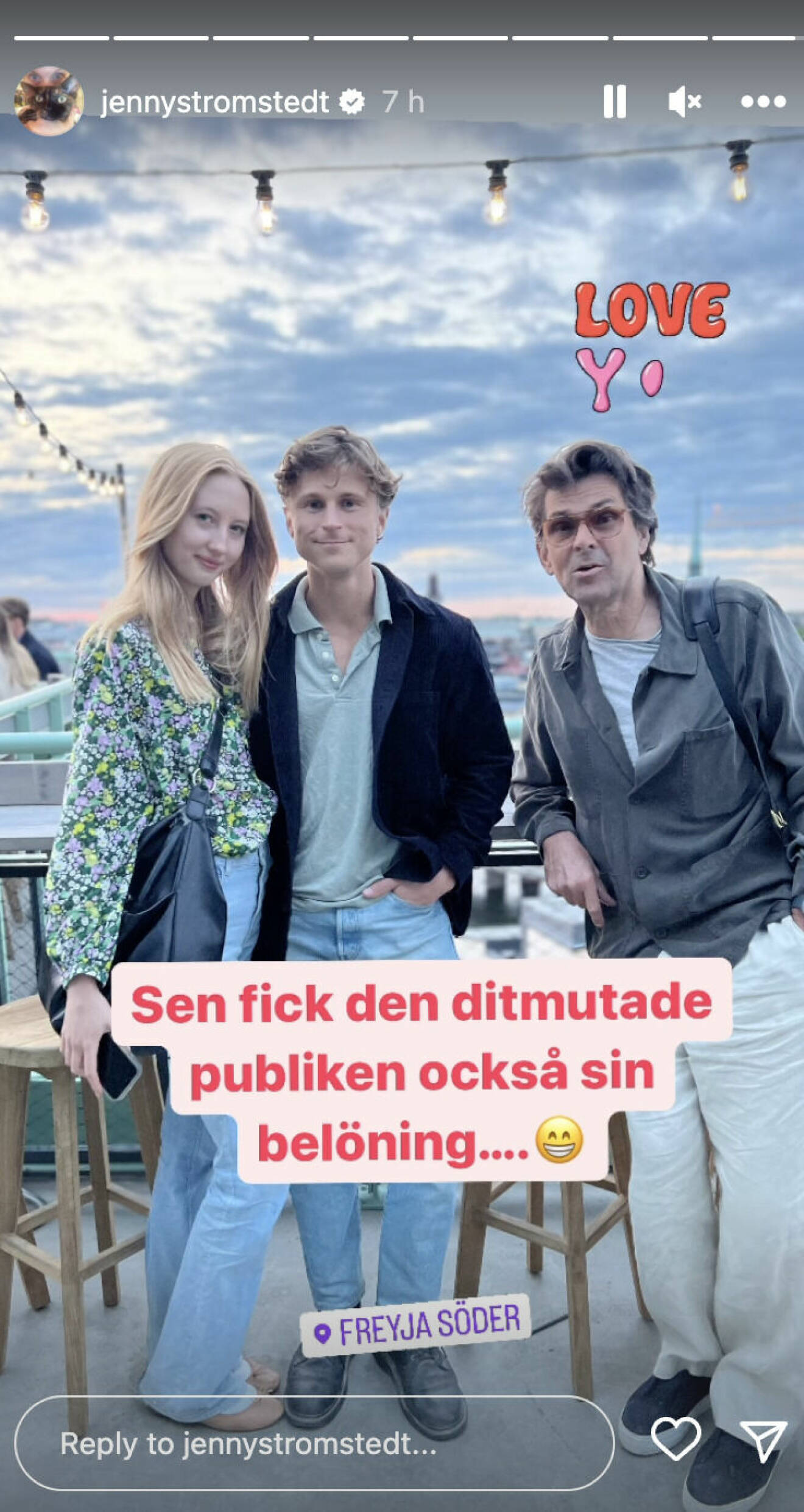 En skärmdump från Jenny Strömstedts Instagram-story på Niklas Strömstedt och familjen