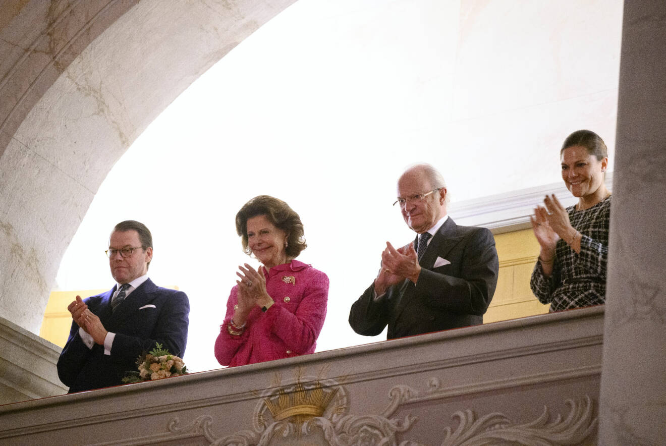 Prins Daniel, drottning Silvia, kungen och kronprinsessan Victoria i Drottningholms slottskyrka