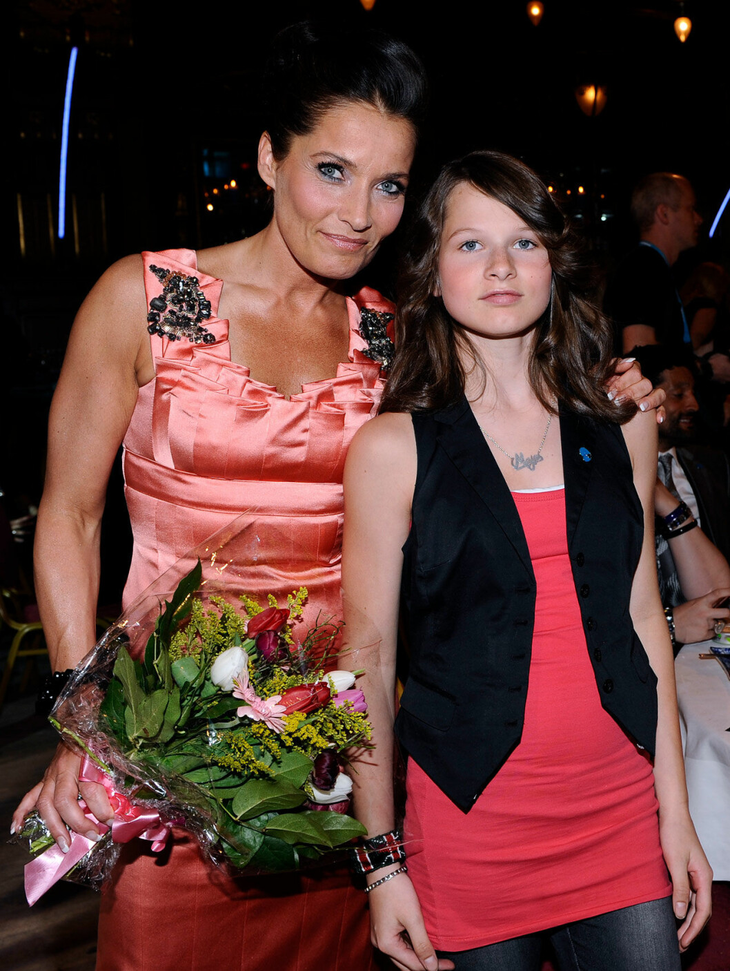Mor och dotter har en nära relation. Agneta Sjödin och dottern Maja Strömstedt på Humorgalan 2010