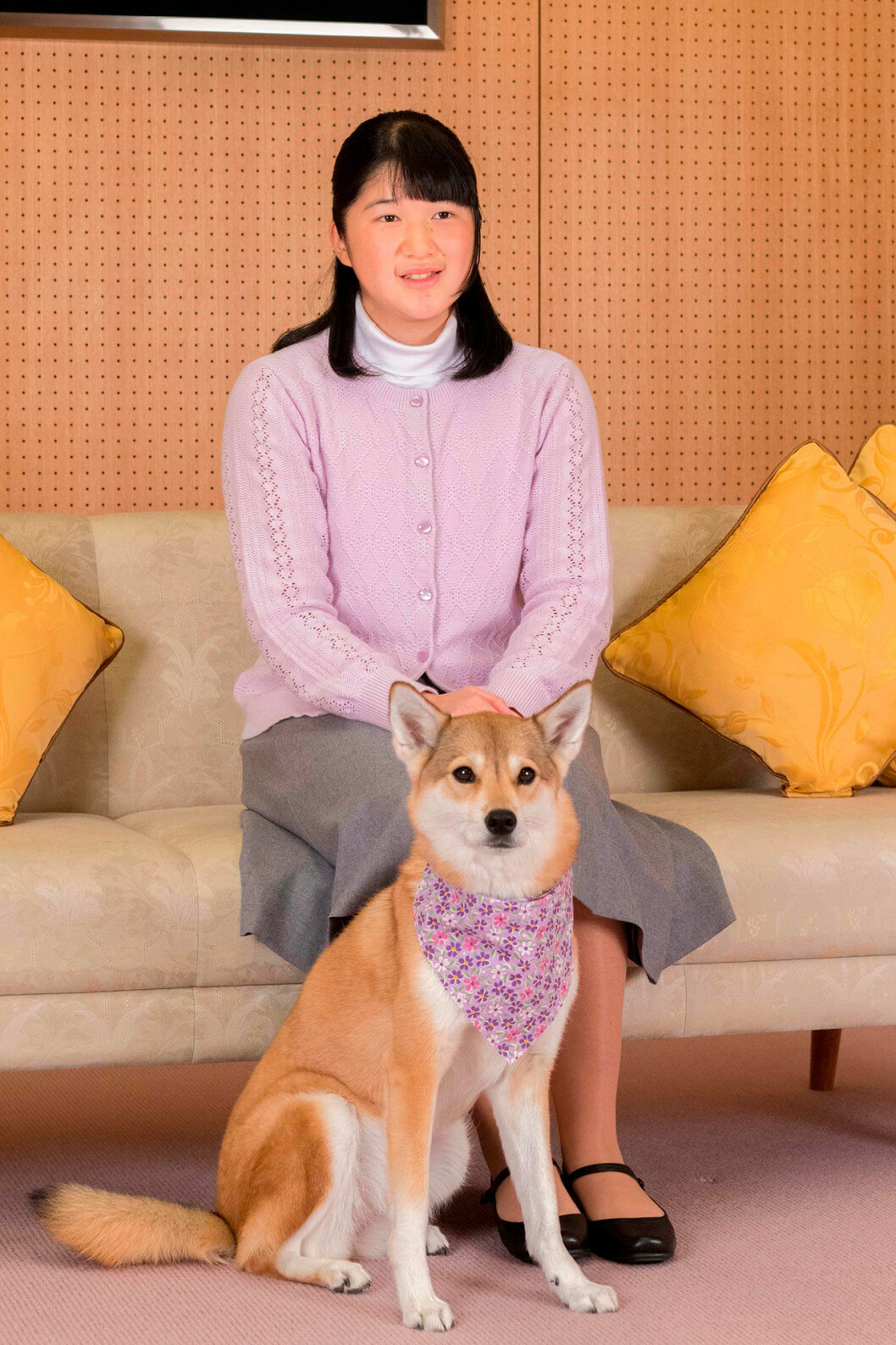 Aiko är 17 år och kejsarparet av Japans enda barn. Aiko