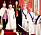 Charles och Camilla på den officiella gruppbilden från kröningen tillsammans med William och Kate samt prinsessan Alexandra
