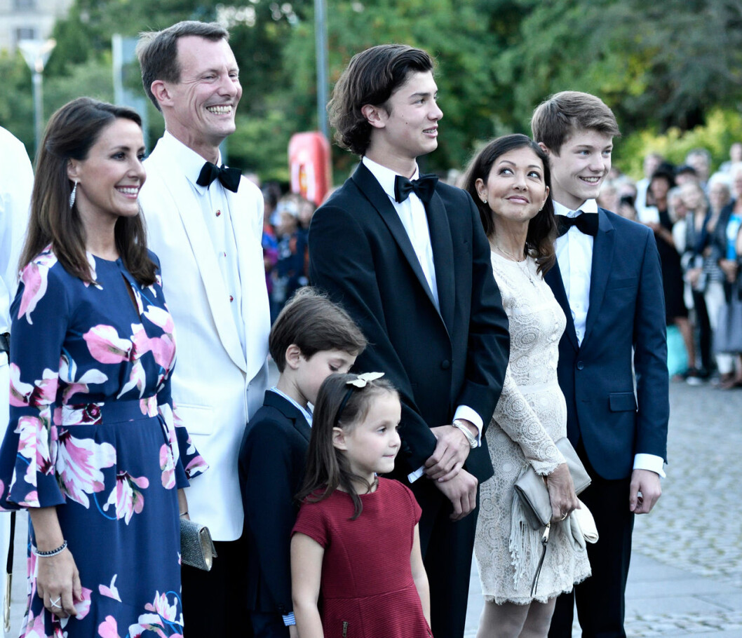 Äktenskapet med prins Joachim höll i tio år, 1995-2005: ”Vi har en jättebra relation idag” säger Alexandra… Grevinnan Alexandra med prinsessan Marie och prins Joachim