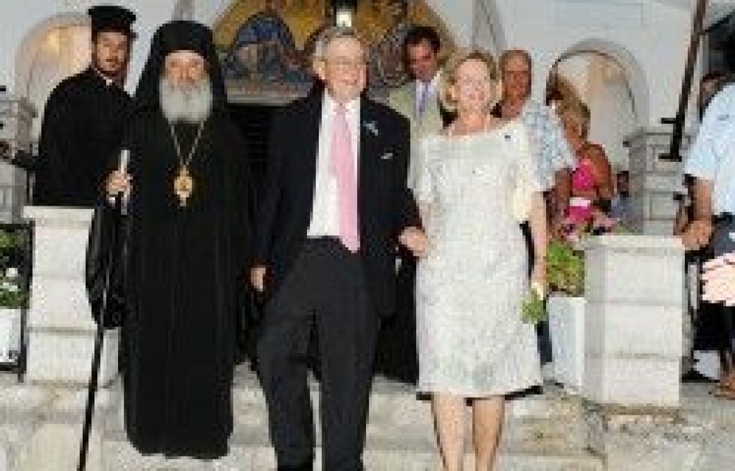 Exkung Konstantin med fru Anne-Marie på dopet. Exkung Konstantin med fru Anne-Marie på dopet.