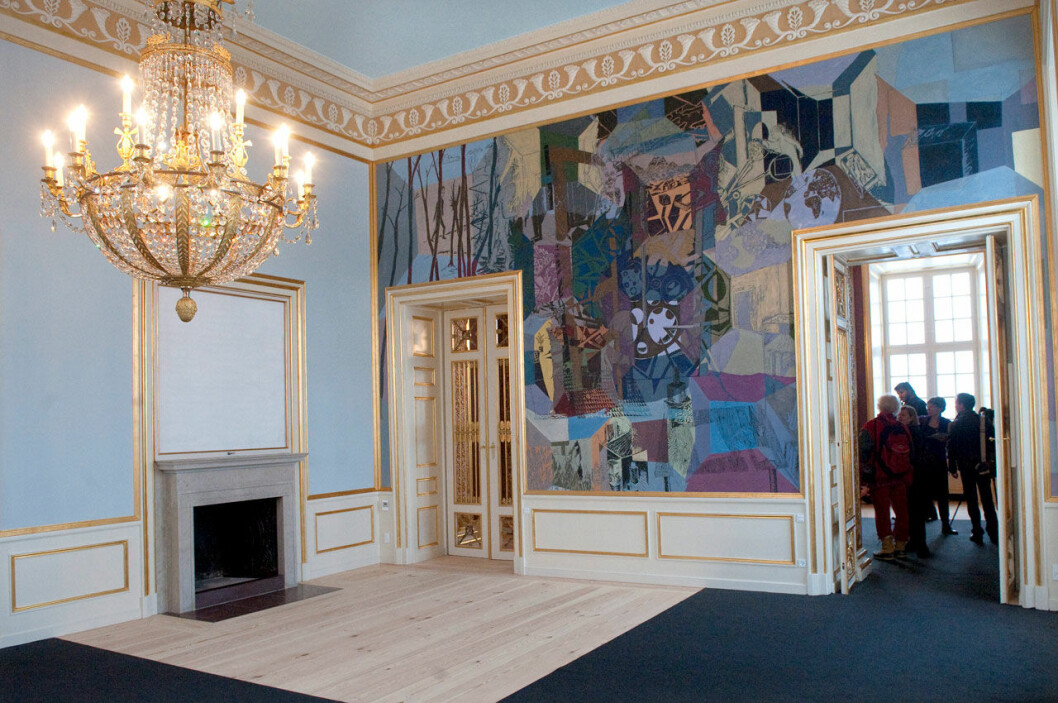 Överallt blandas det klassiska och det moderna på ett häftigt sätt. Överallt blandas det klassiska och det moderna på ett häftigt sätt.