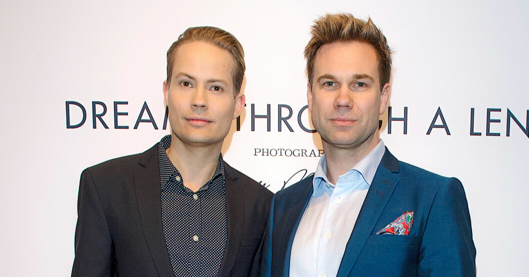 <font style="vertical-align: inherit;"><font style="vertical-align: inherit;"><font style="vertical-align: inherit;"><font style="vertical-align: inherit;">Henrik Alsterdahl och Anders Pihlblad är två av TV4:s verkligt stora profiler. </font></font></font><font style="vertical-align: inherit;"><font style="vertical-align: inherit;"><font style="vertical-align: inherit;">Och paret har nu varit tillsammans sedan 2006.</font></font></font></font>