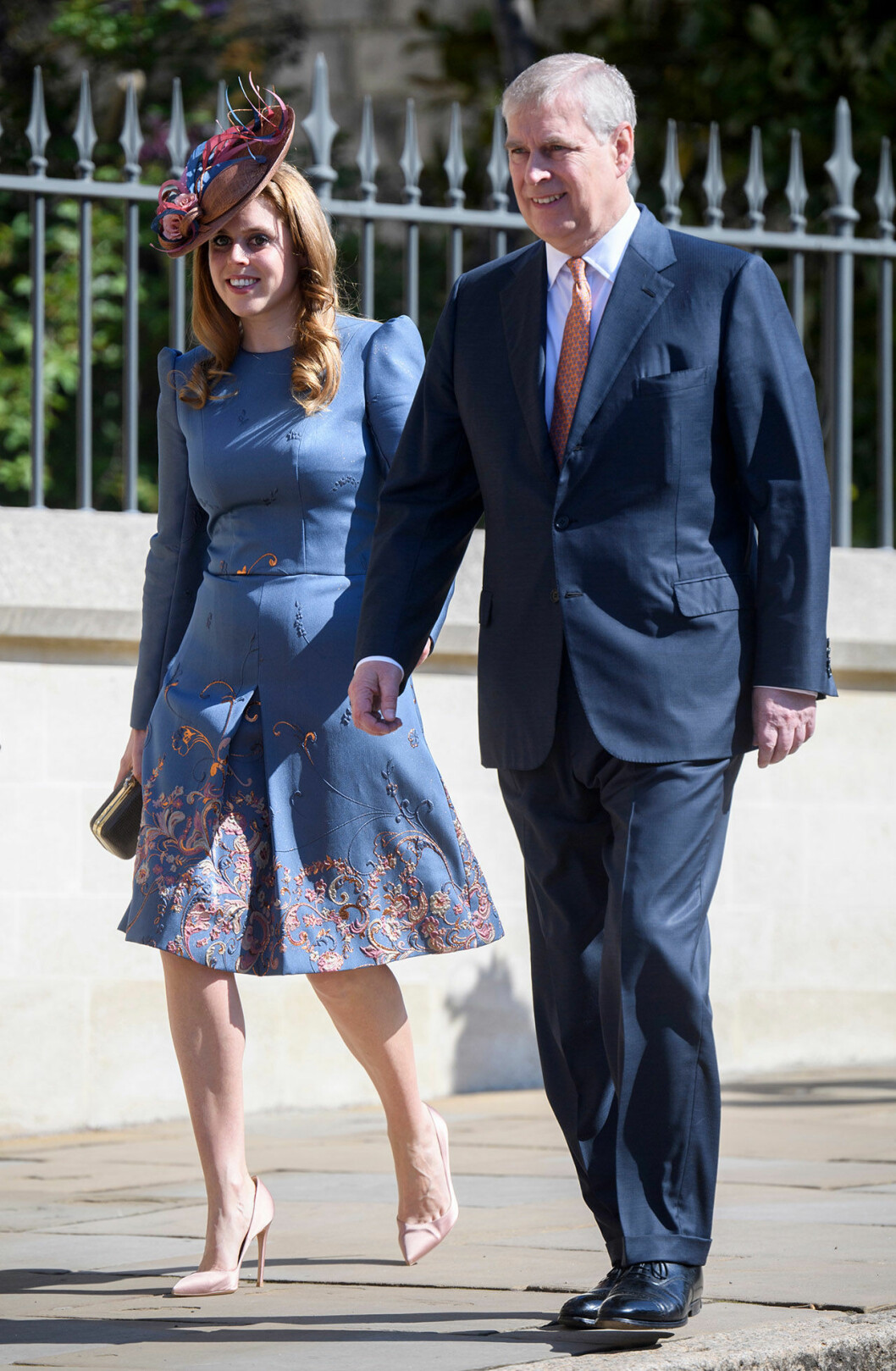 Prinsessan Beatrice tillsammans med sin pappa, prins Andrew, våren 2019. Innan skandalen var ett faktum. Prinsessan Beatrice tillsammans med sin pappa, prins Andrew