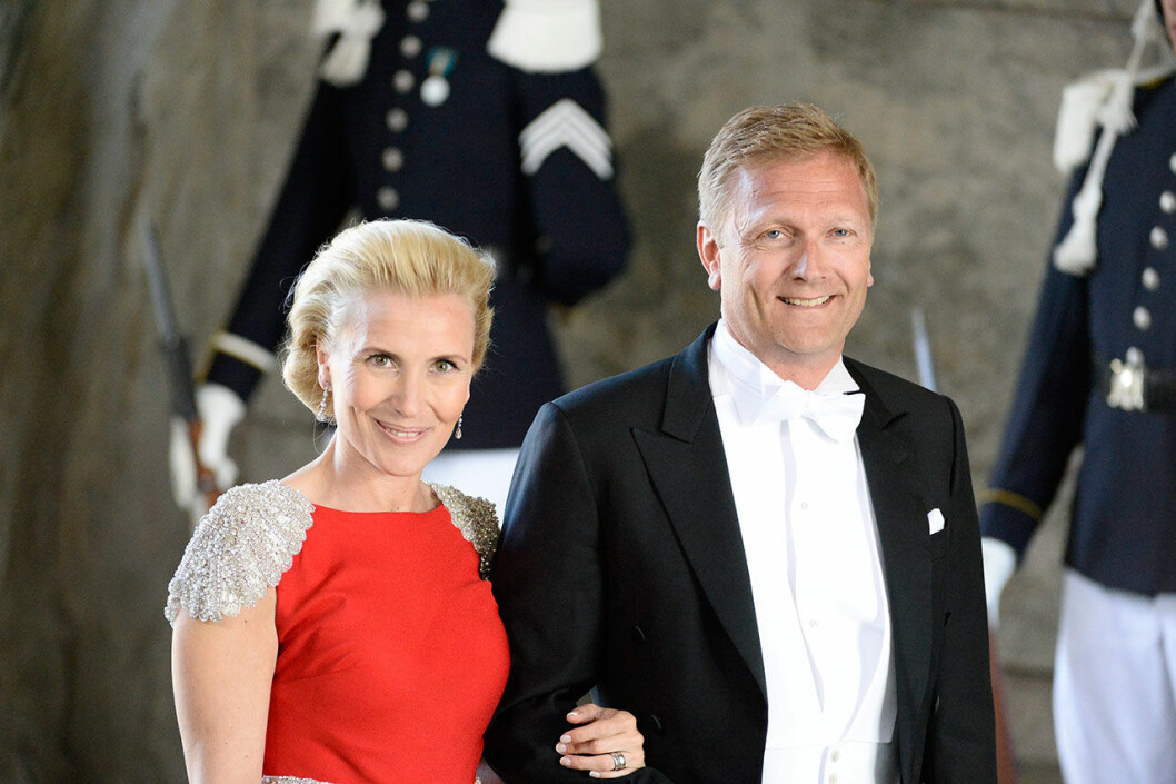 Anna Westling Söderström och Mikael Söderström anländer för prinsessan Madeleines bröllop med Christopher O’Neill i Slottskyrkan i Stockholms Slott på lördagseftermiddagen.