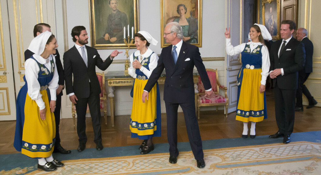 aret med kungafamiljen-2