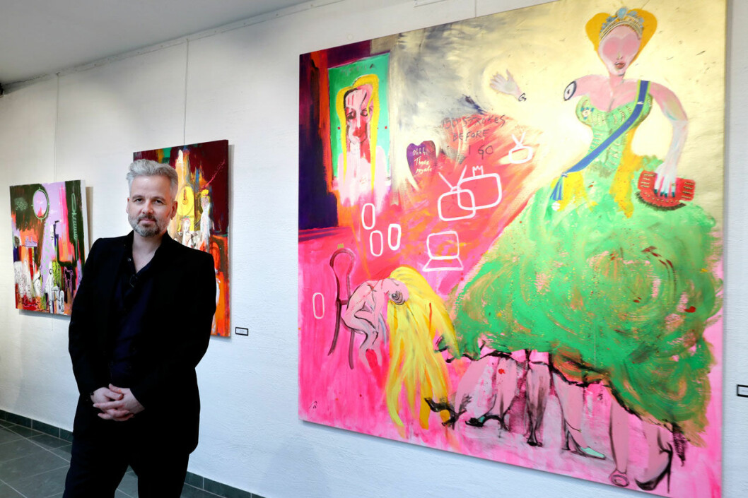 Ari Behn med sin konst. Ari Behns konst