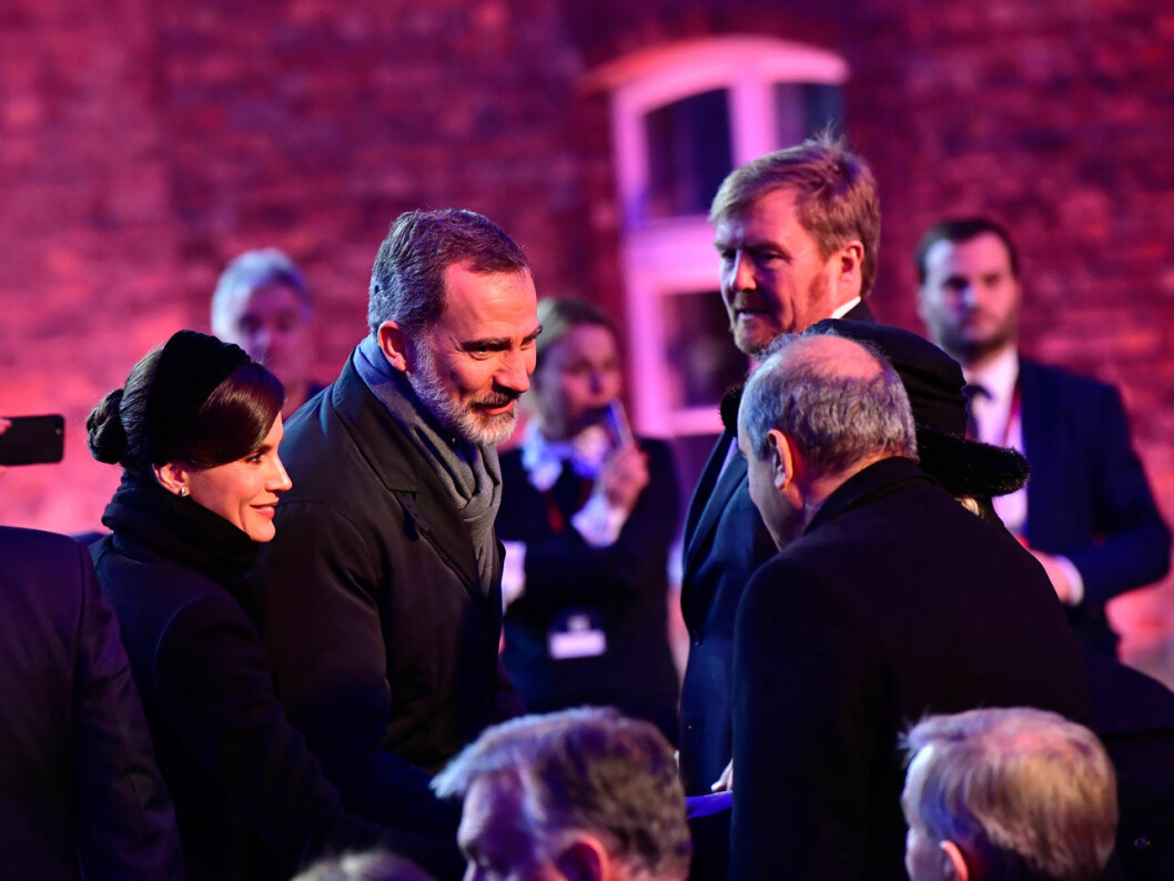 Två kungar och en drottning: Spaniens Felipe och Letizia med Hollands Willem-Alexander. Kung Felipe, drottning Letizia och kung Willem-Alexander vid minnesceremonin i Auschwitz.
