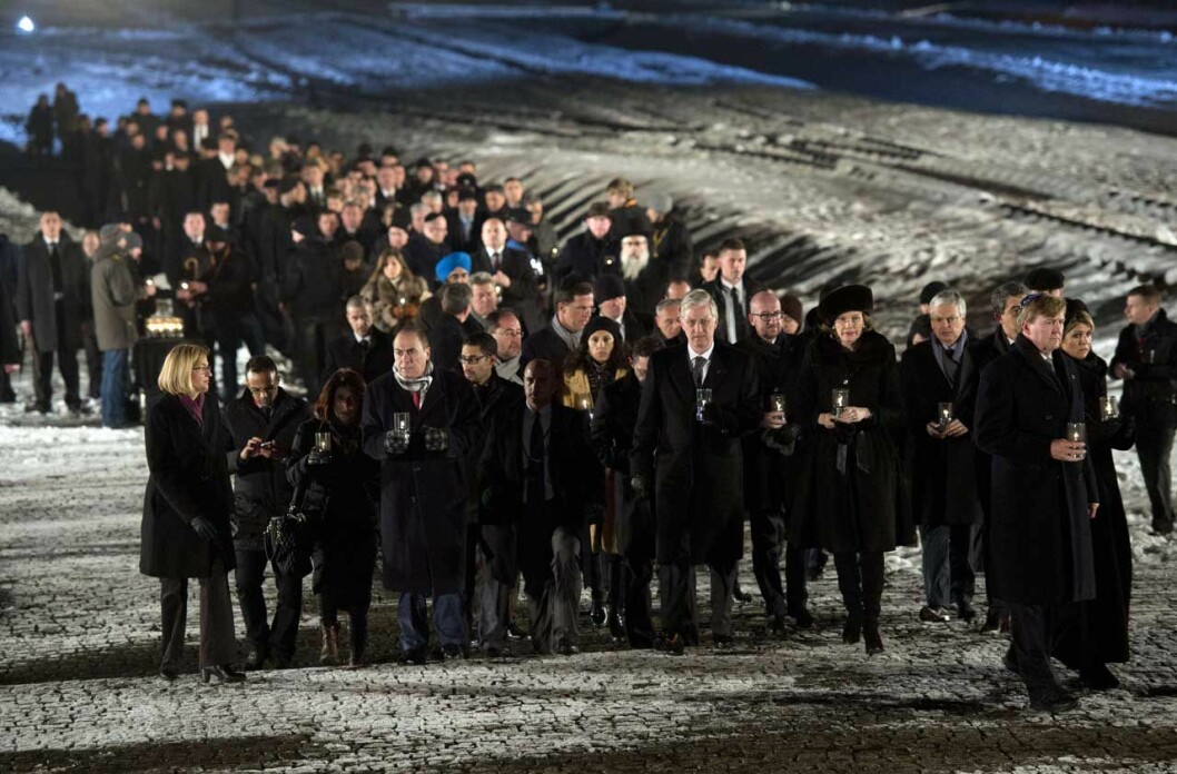 Representanter för Europas kungafamiljer samlade vid minneshögtiden 2015. Kungligheter och statschefer i Auschwitz 2015.