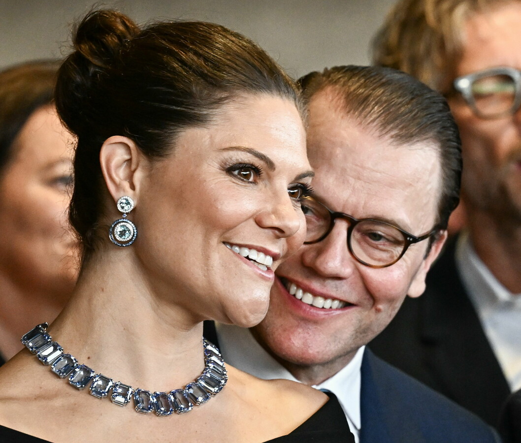 Resan bjöd på ett fullspäckat program. Prins Daniel och kronprinsessan Victoria