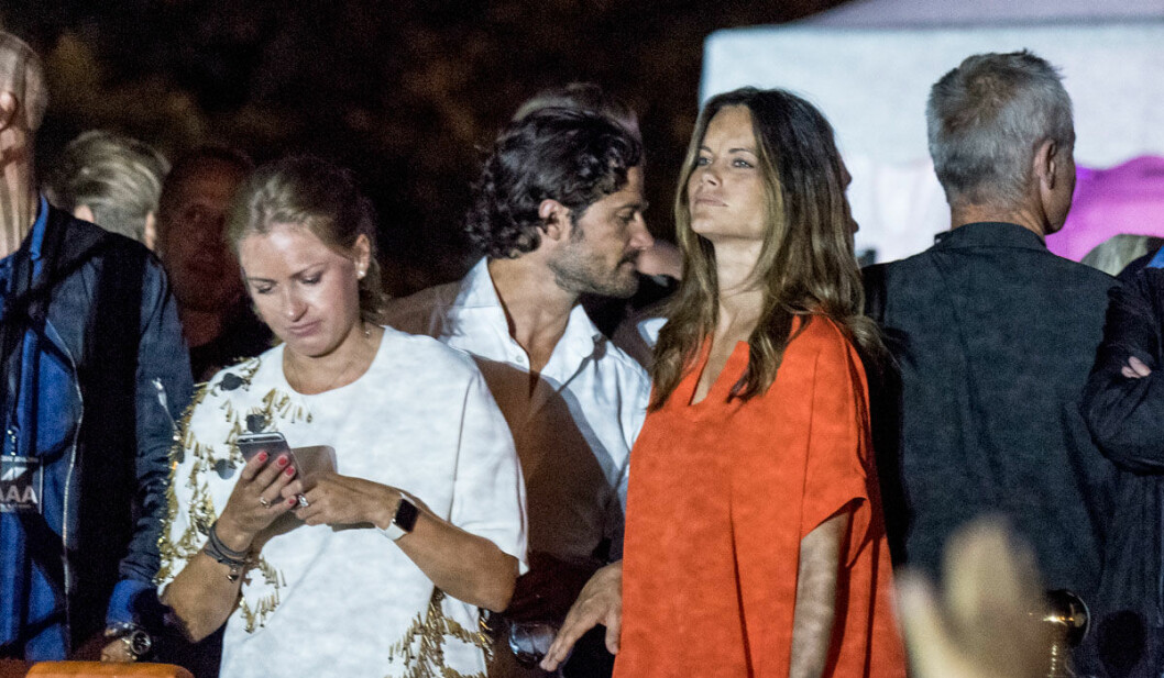 Carl Philip och Sofia på Aviciis konsert i Malmö 2016. Carl Philip och Sofia på Aviciis konsert i Malmö 2016.