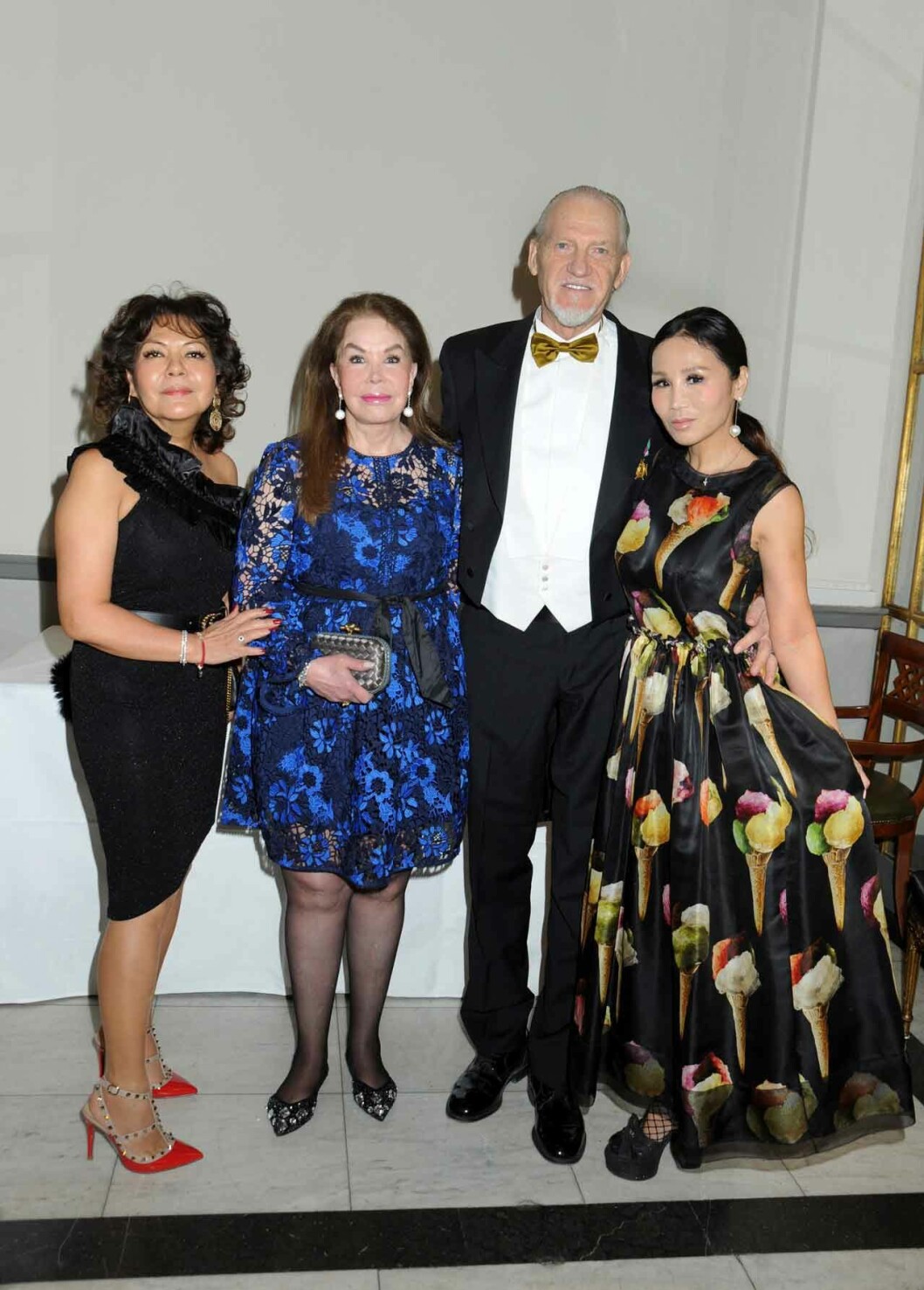 Narda Hansén och Dockan med makarna Krister och Bing Johansson. Narda Hansén och Dockan med makarna Krister och Bing Johansson.