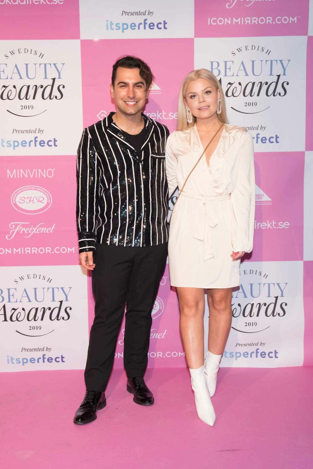 Bästa vännerna Daniel Paris och Sarah Tjulander såg fram emot en festkväll! Bästa vännerna Daniel Paris och Sarah Tjulander såg fram emot en festkväll!