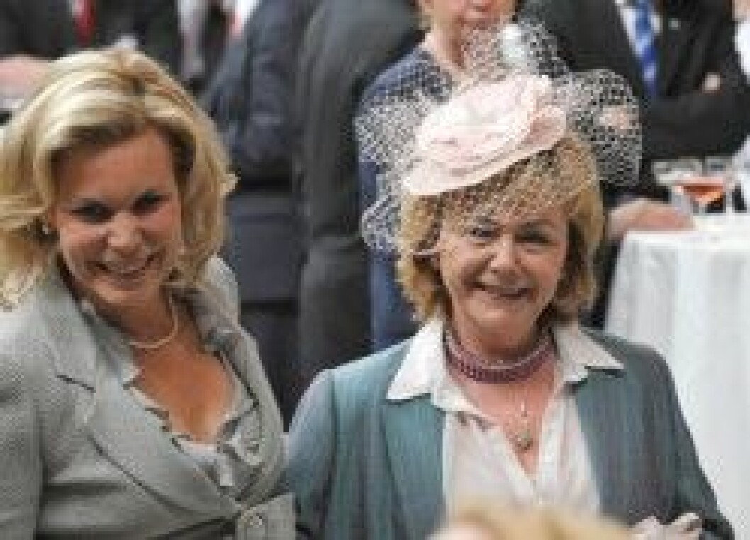 Biståndsminister Gunilla Carlsson och justitieminister Beatrice Ask. Biståndsminister Gunilla Carlsson och justitieminister Beatrice Ask.