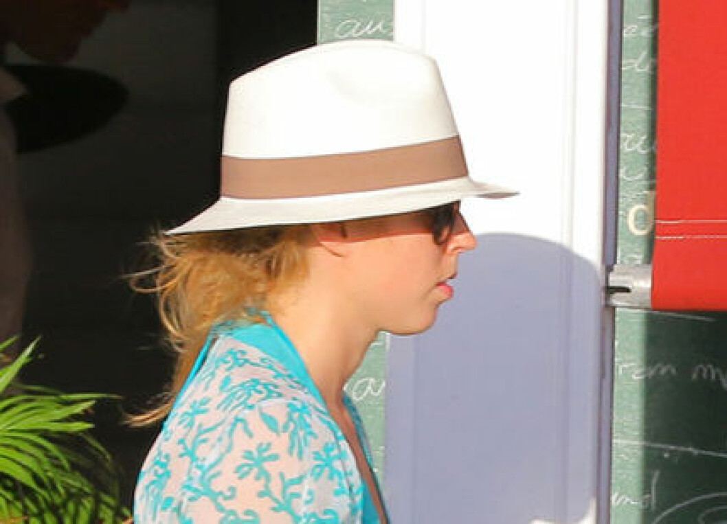 Beatrice-hatt