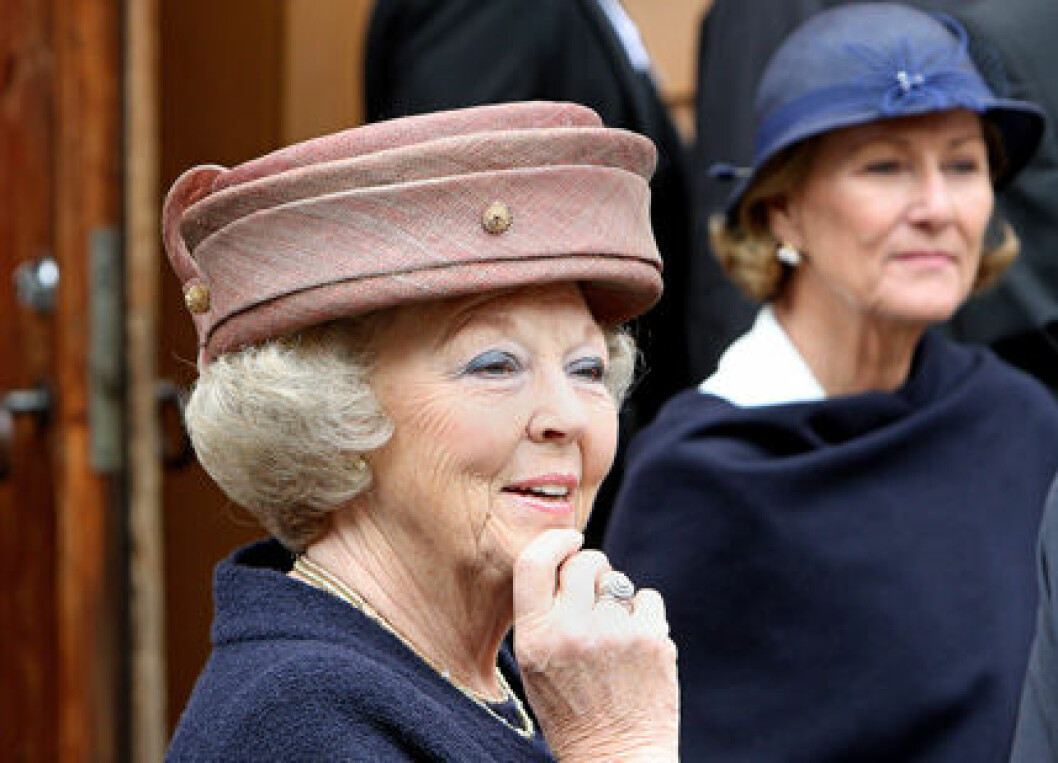 Drottning Beatrix och drottning Sonja.